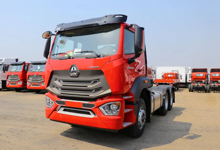 Sinotruk Howo NX 6×4 Tractor Truck -1