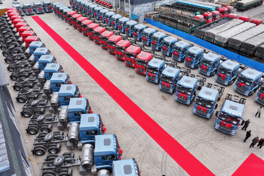 Howo TX Gas-Powered Trucks Officially Delivered